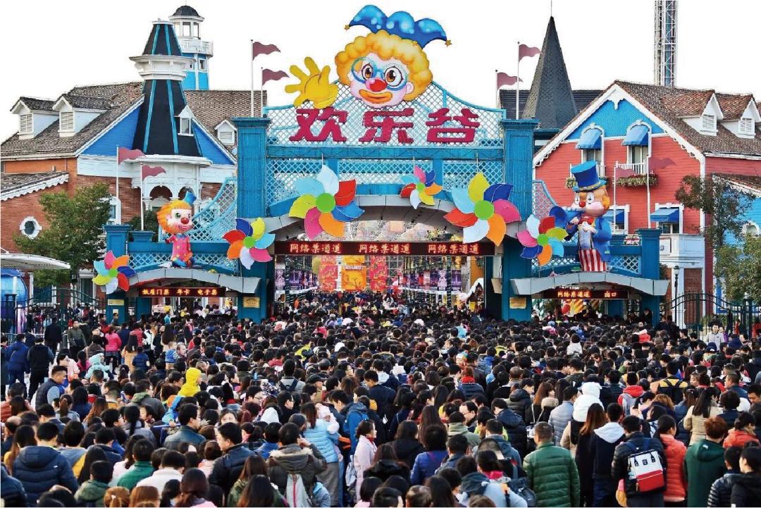 怀揣梦想激情启航丨升旗仪式高管见面会青春面对面播报