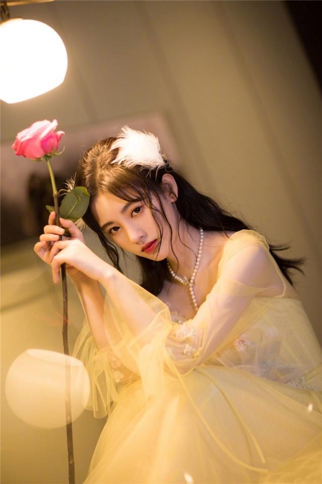 鞠婧祎真是仙女本人穿刺绣纱裙美到窒息网友吃仙丹了