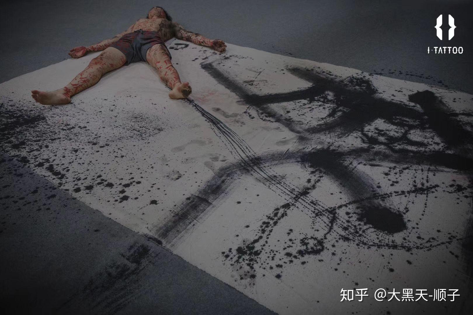 上海极限行为艺术展