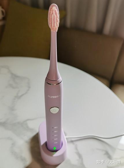 有没有什么不是太贵又好用的电动牙刷推荐