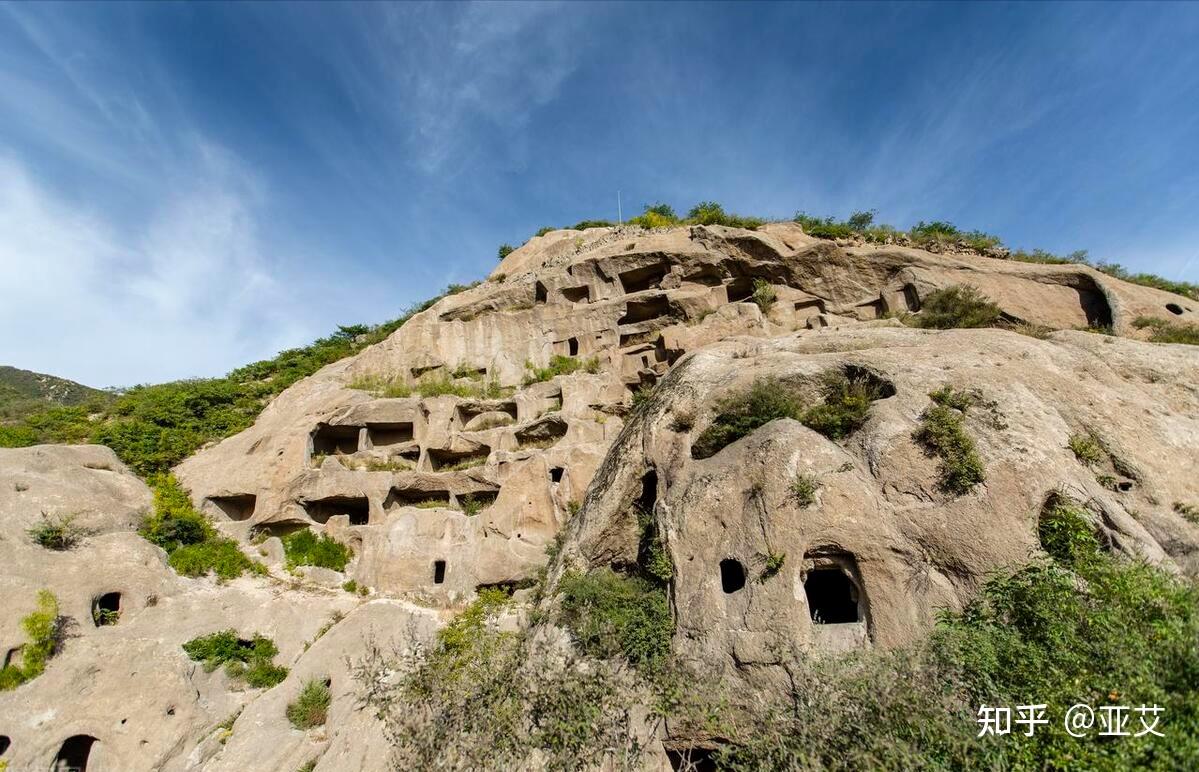 探秘北京延庆古崖居中华第一迷宫的神秘建造者与失踪之谜