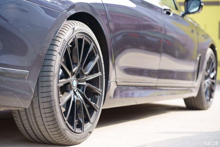 19款宝马7系碳黑提车到黑化顺便转让19寸轮毂轮胎