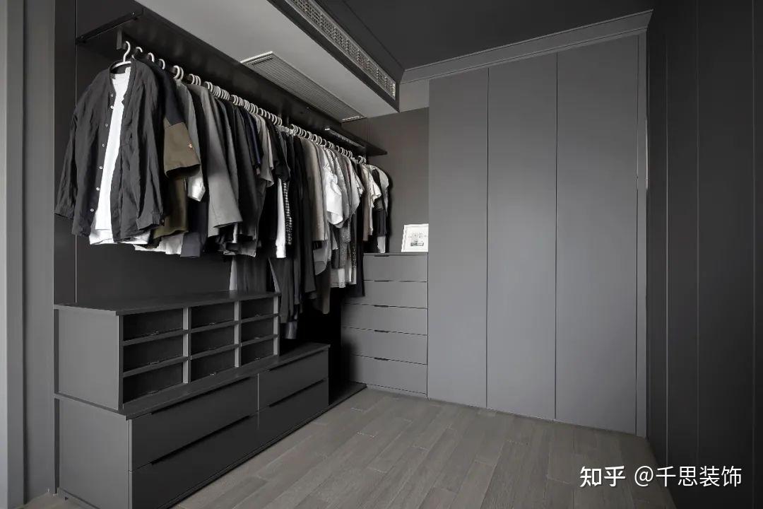 装修案例分享 | 100㎡精装房改造,高级灰色调营造美学住家空间