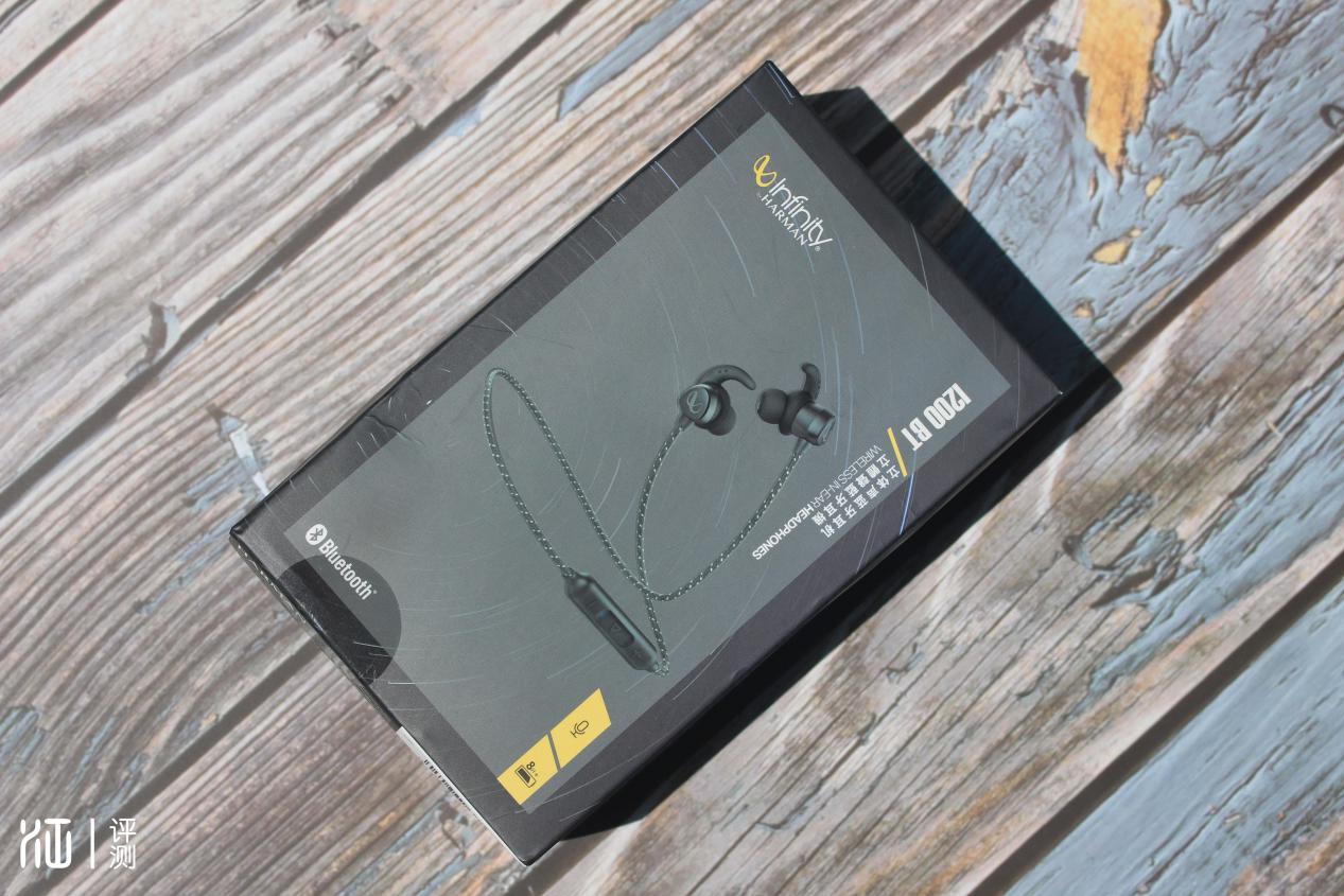 infinity燕飞利仕蓝牙耳机有音质更有颜值这款耳机超能打