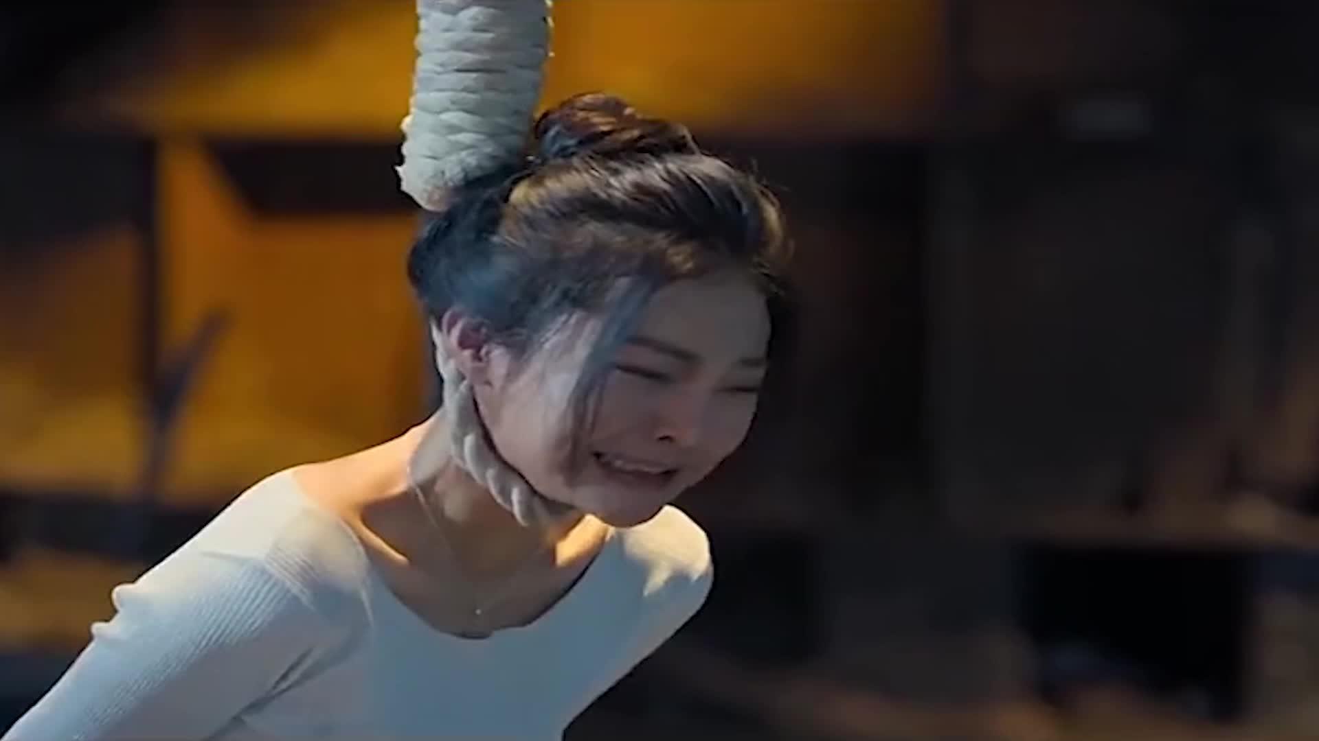 大小姐被绑架如何英雄救美三