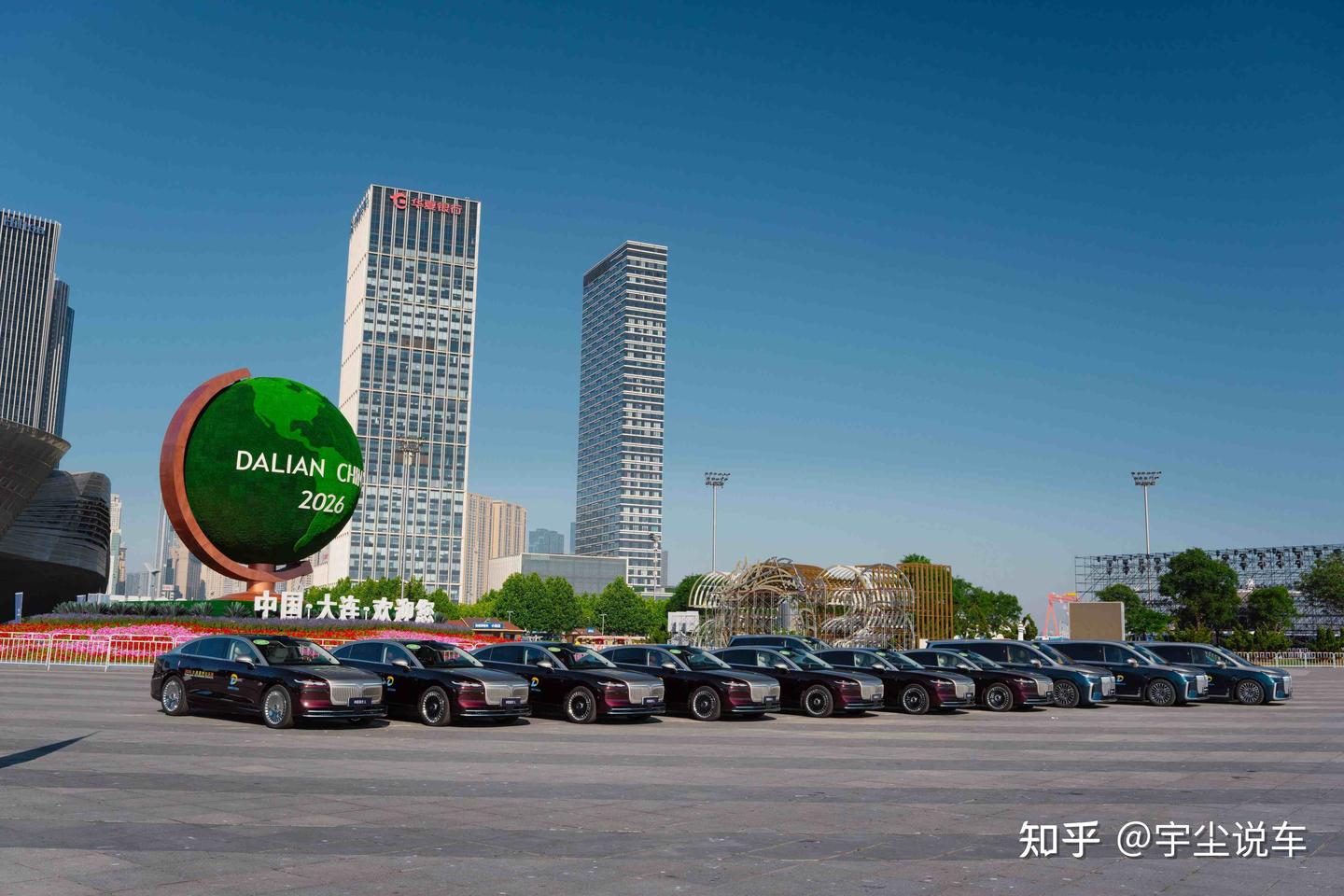 又又又是官方指定用车!岚图连续三年护航夏季达沃斯论坛