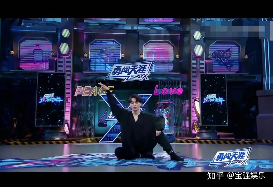街舞4抢位战舞台作品好绝，AC惊艳全场，叶音进步最明显！ - 知乎