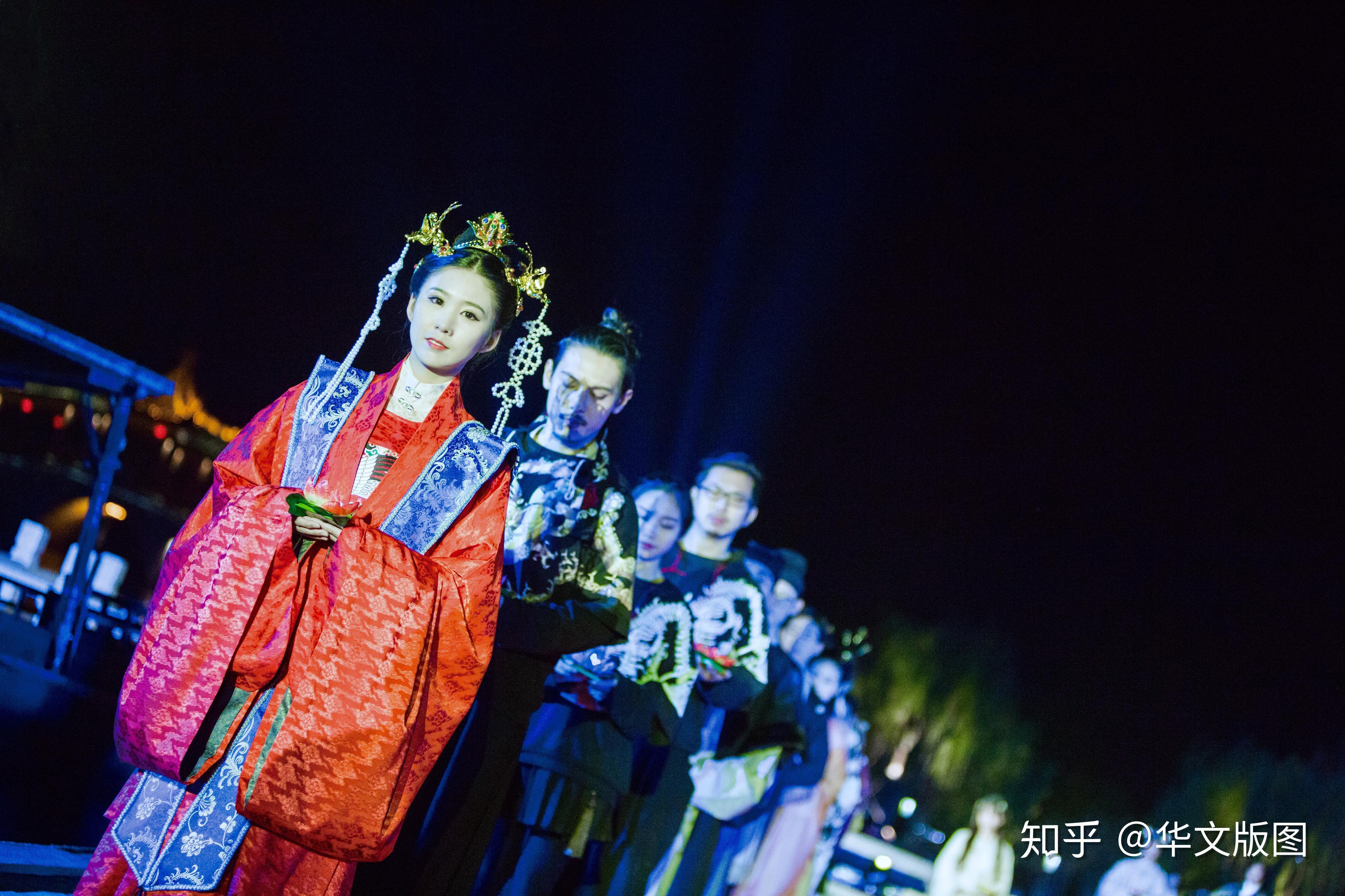 第六届中国西塘汉服文化周汉潮水上t台秀