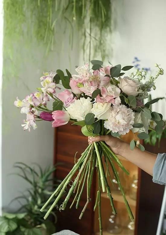 送给自己一束手捧花