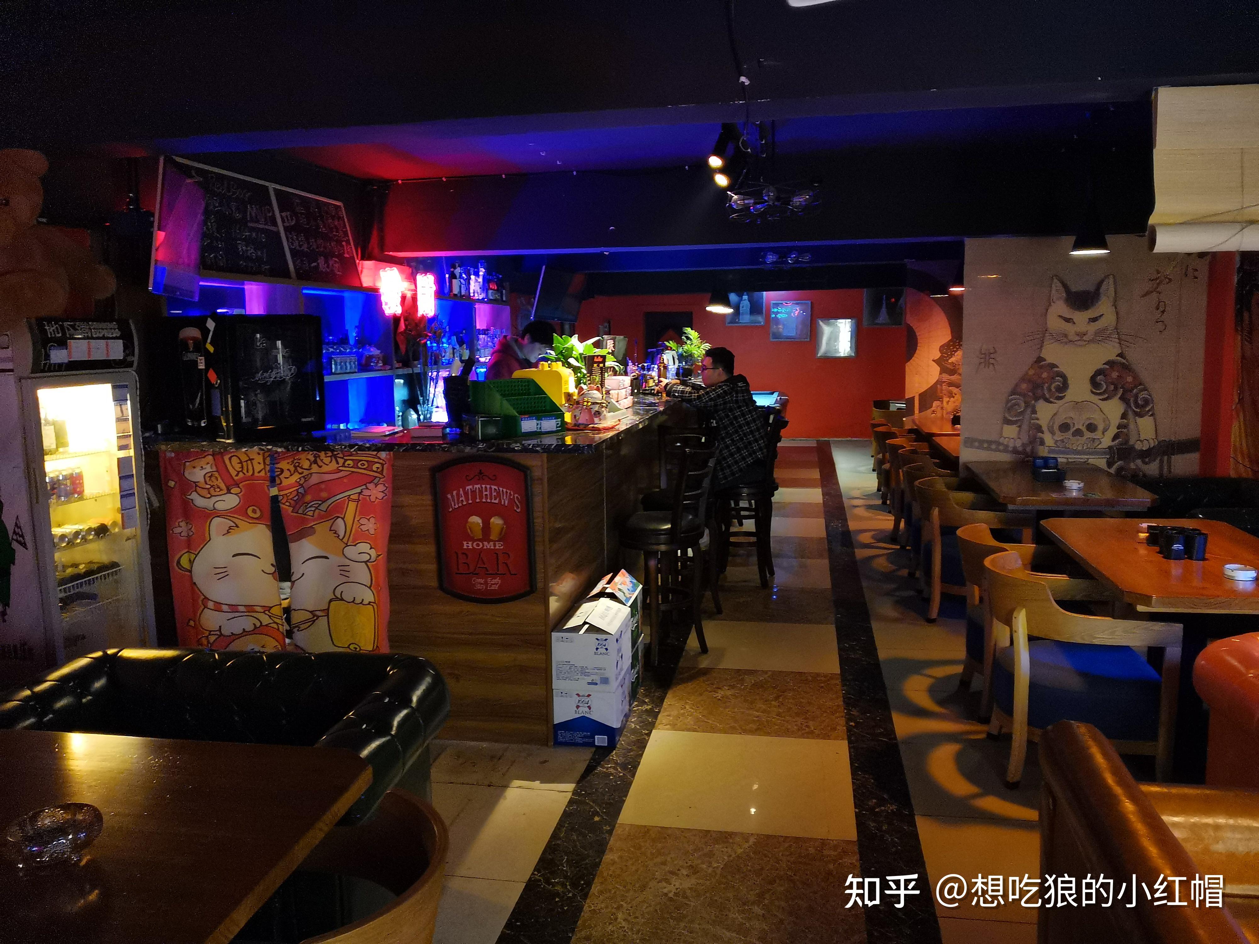 中隐于市的红浪漫redbar