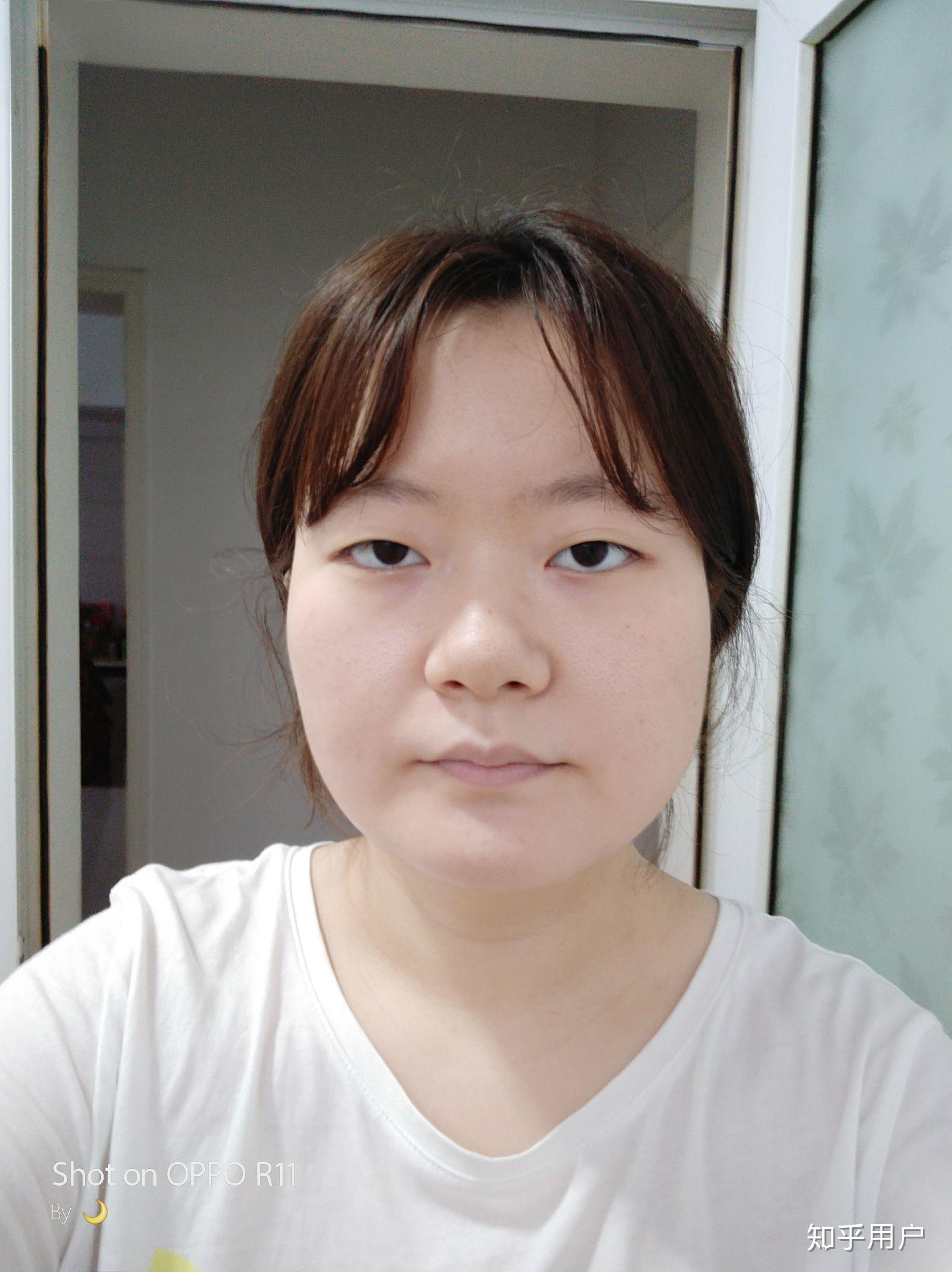 如何把一个大脸塌鼻子的姑娘拍好看?