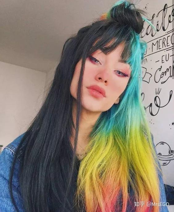粉装玉琢 | 这些颜色的头发,究竟是美还是zuo?