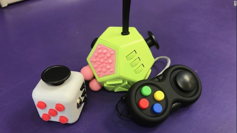 指尖陀螺fidgetspinner