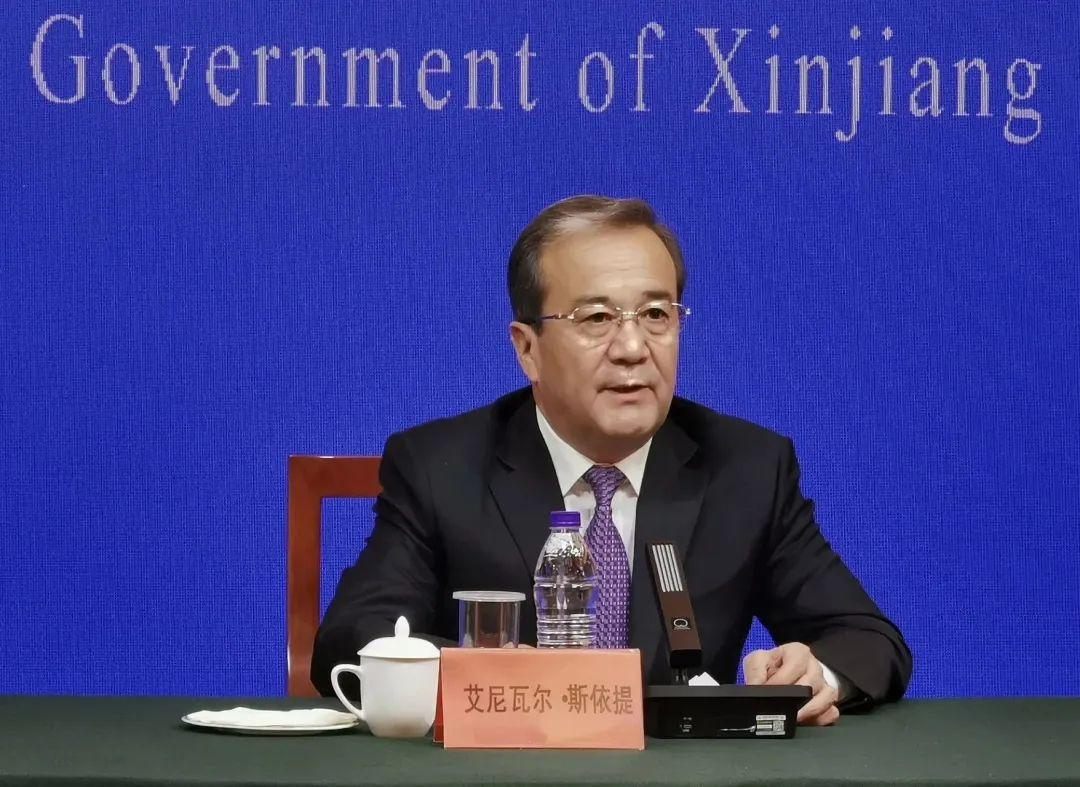 维吾尔自治区司法厅党委副书记,厅长艾尼瓦尔·斯依提涉嫌严重违纪