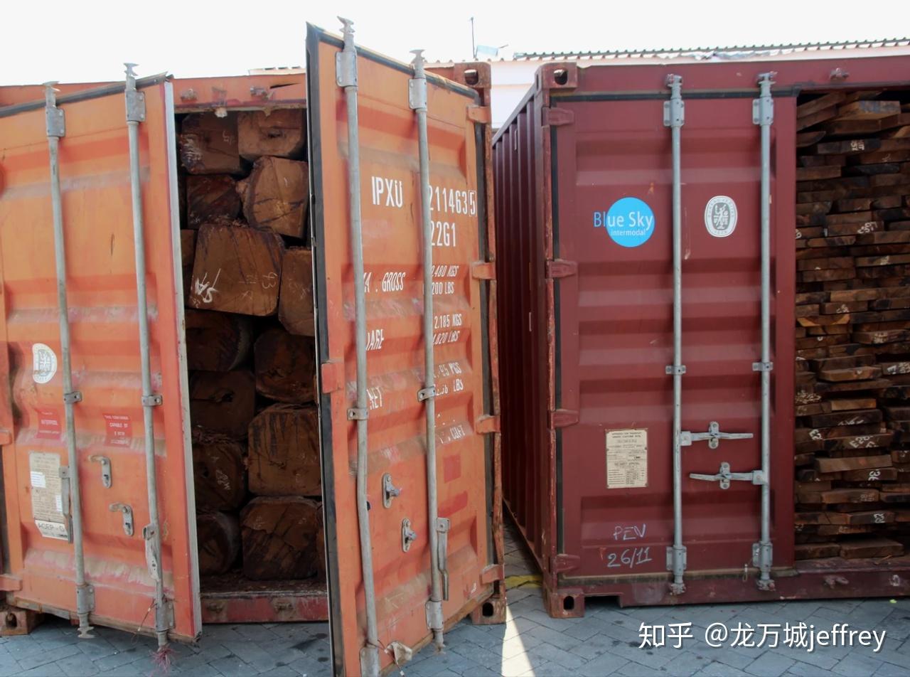 龙万城说木莫桑比克德尔加多角省彭巴港查获102货柜木材