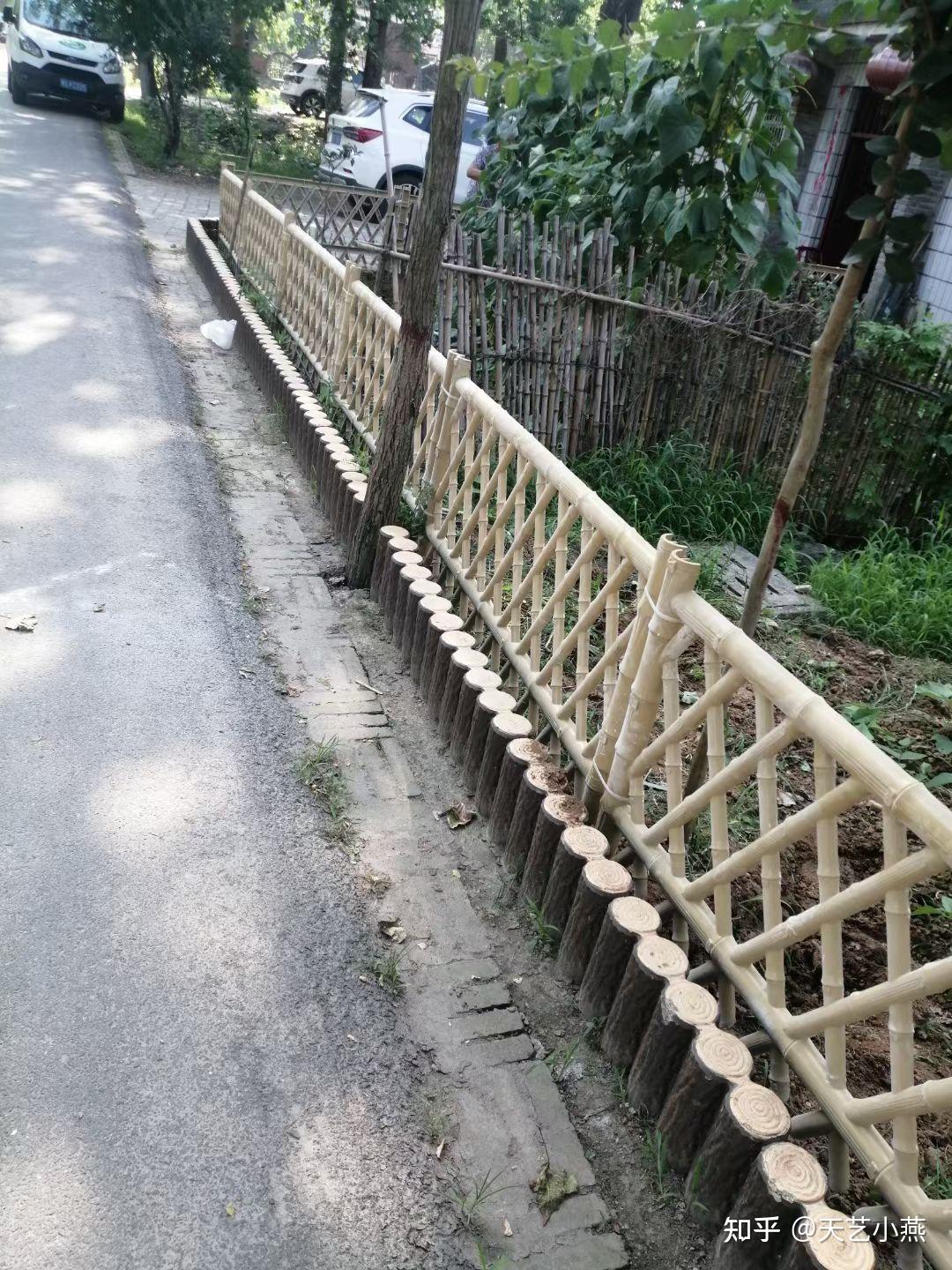 生态仿竹篱笆与传统的木制篱笆,pvc草坪栏和锌钢栅栏相比,其本身的