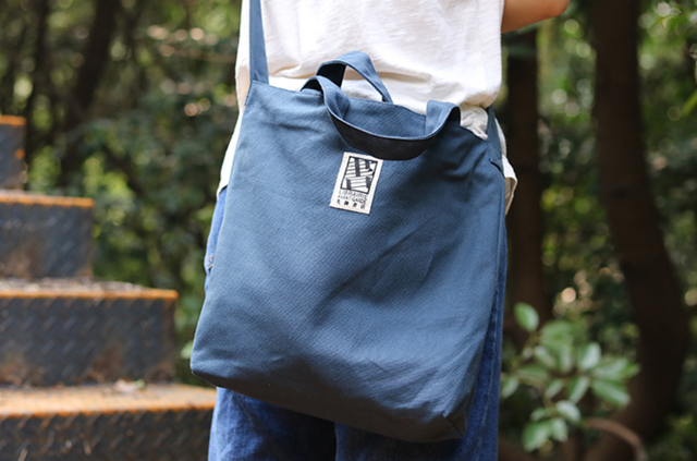 行 丨 拒绝撞包！这 10 家鬼马小众的帆布袋，刷新你对包包设计的三观  第49张
