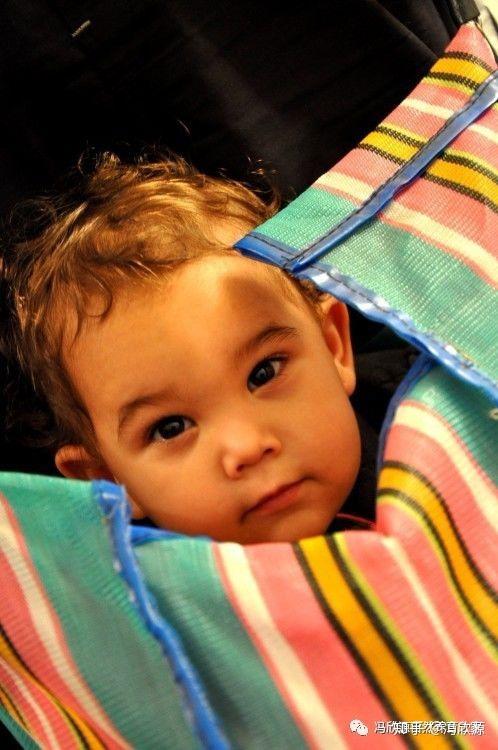 宝宝几个月开始攒肚子是正常的 v2-c7fdfc1a5458f89c6a4a15fcf6d5b8ed_r.jpg