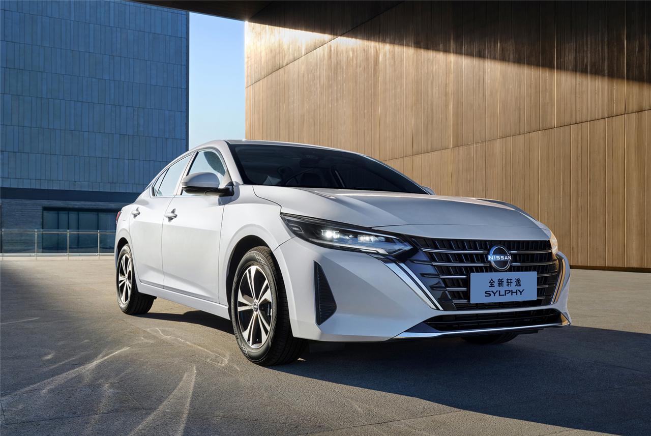 家轿王者再升级,全新轩逸家族上市,加配不加价!