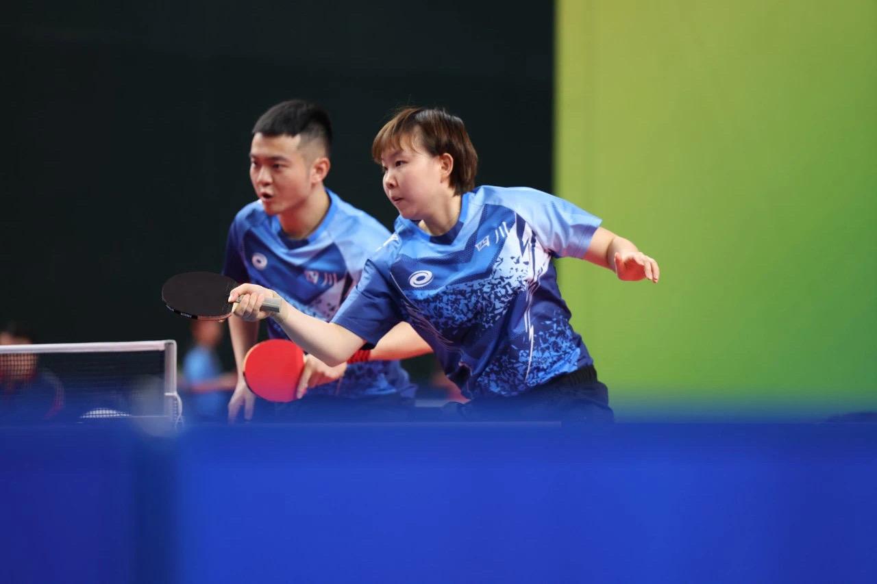 廖泓然/李凡; 高杨/刘炜珊vs朱霖峰/朱雨玲王楷博/张恩润vs朱毅/赵阁