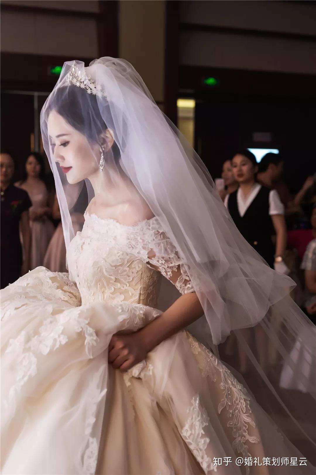 真实婚礼丨相爱九年完美主义新娘的不完美婚礼