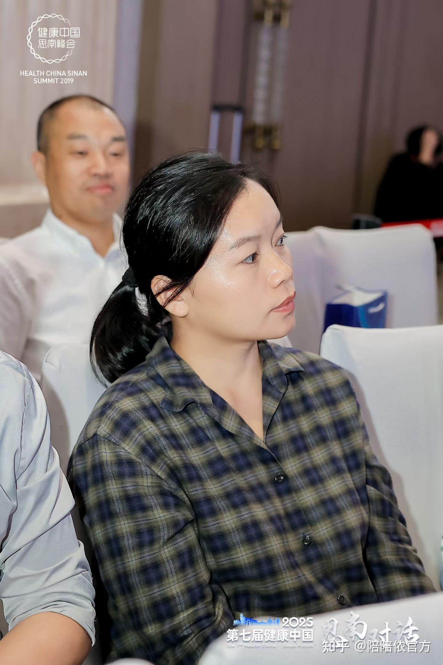 陪陪侬公益陪诊再升级:全天专家陪诊1小时仅需22元,孤寡老人、特困家庭都可以申请 - 知乎