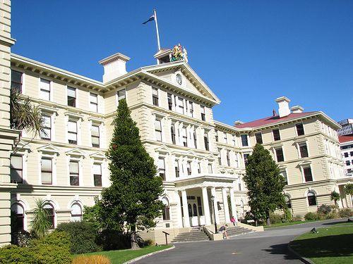 新西兰有哪些大学?