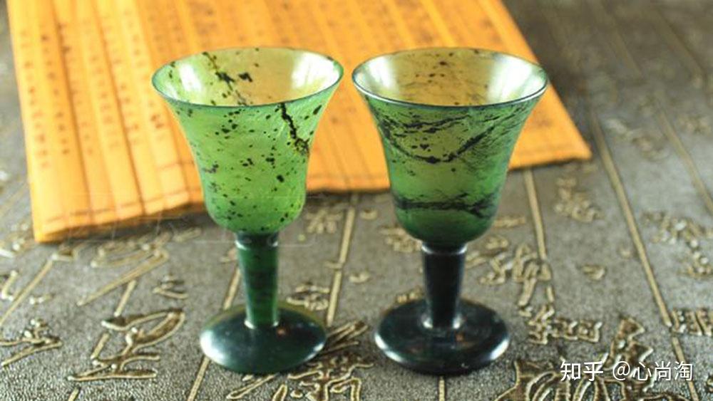 猪口■緑石彫り 酒盃 酒泉 唐物 漆册中国 酒器 ぐい呑み 夜光盃 緑玉 古玩■ 猪口□緑石彫り 酒盃 酒泉 唐物 漆册中国 酒器 ぐい呑み