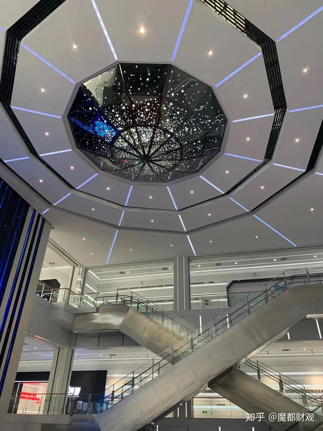 就像我最近听到很多人对合肥的评价,这是一座善于玩「风投」的"赌城".