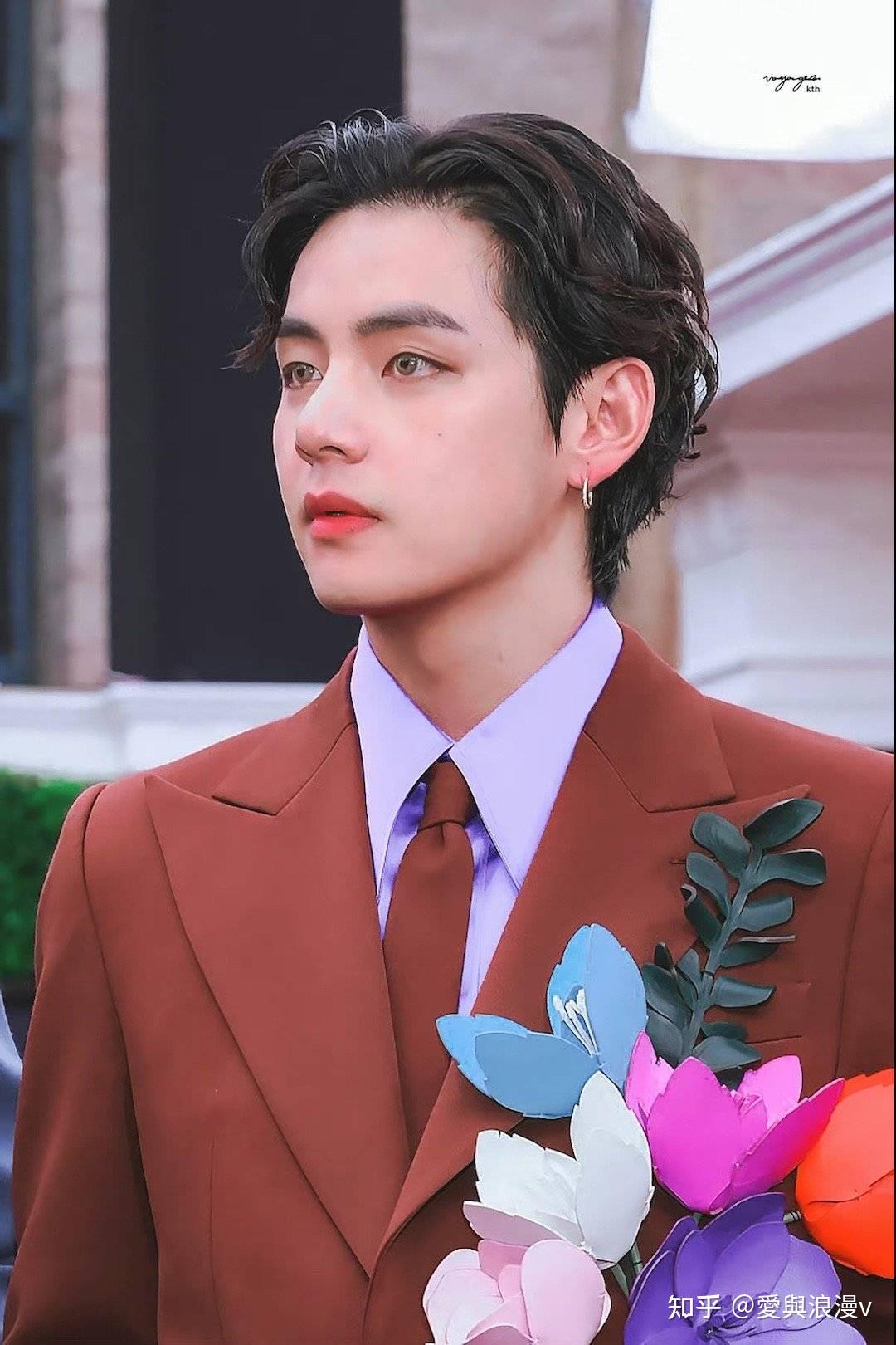 对金泰亨抽烟怎么看