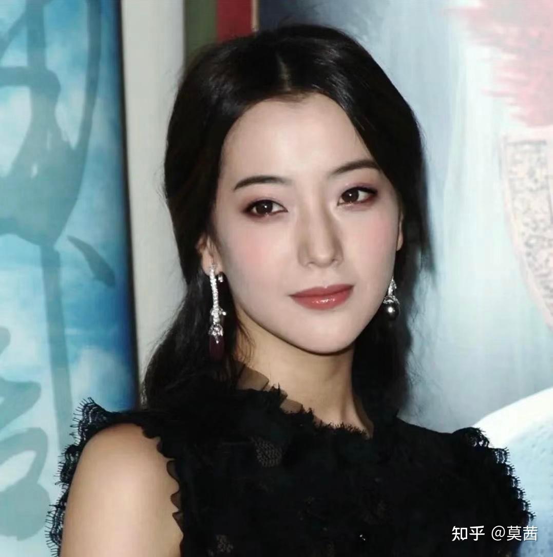 金喜善"长相平平"到底算不算顶级美女?看她的16岁到47