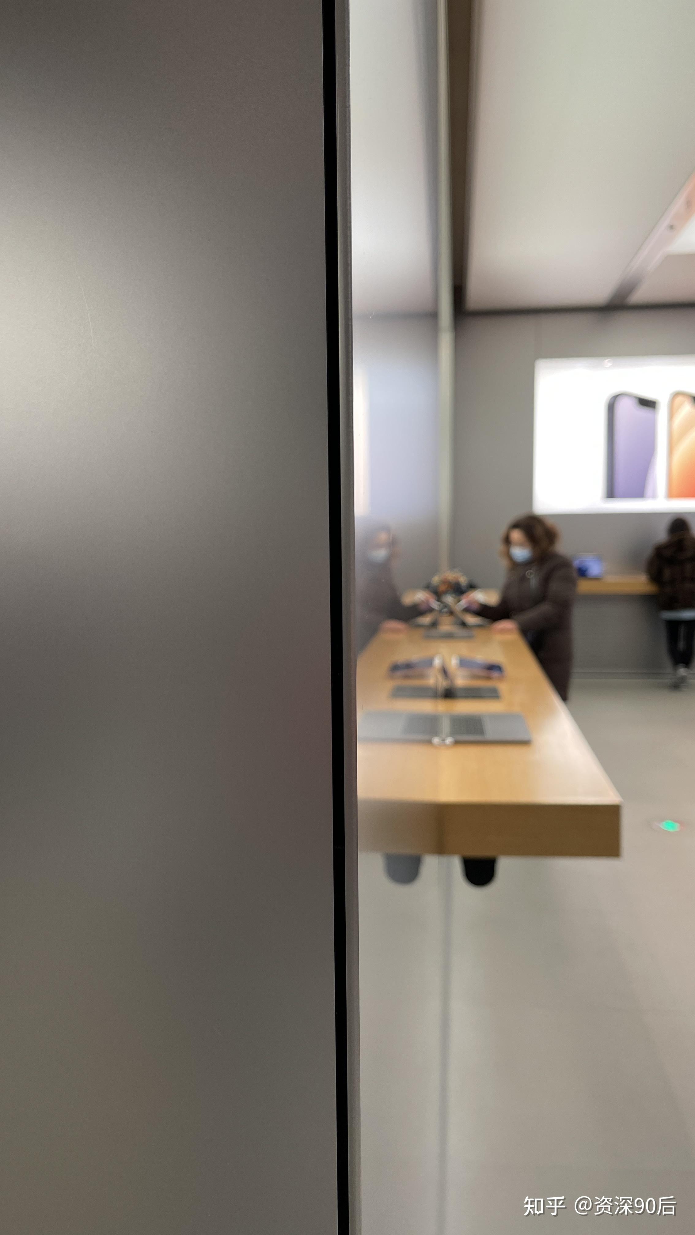 简单谈一下苹果店的装修