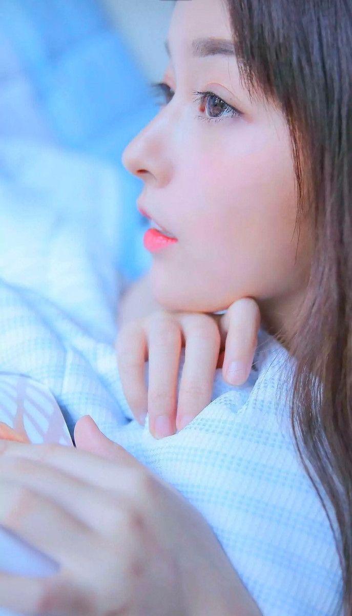 又纯又欲美女写真壁纸山中梨巨旧传名早踏金鳌背上行