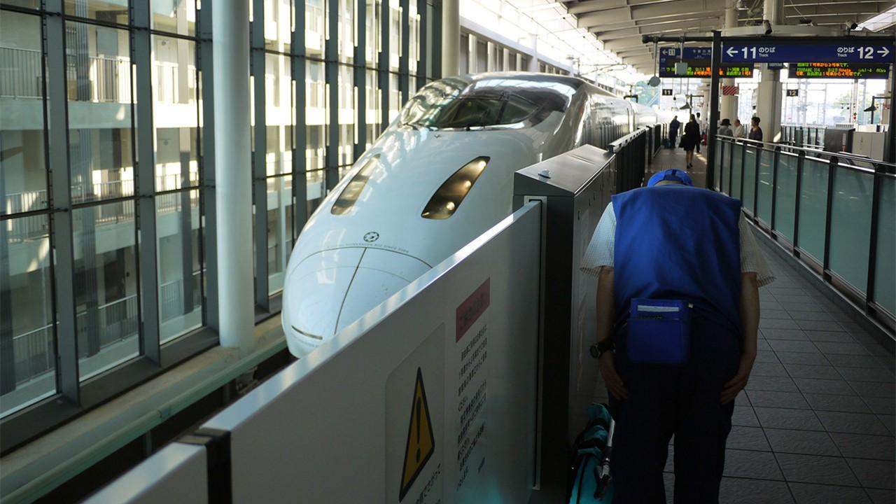 表,一共有三种列车:瑞穗号(mizuho),樱花号(sakura),燕子号(tsubame)