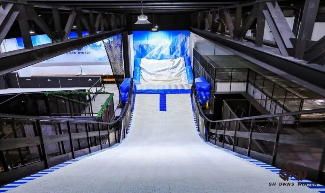 这里的雪季可以无限延长全国6家室内滑雪场馆实测