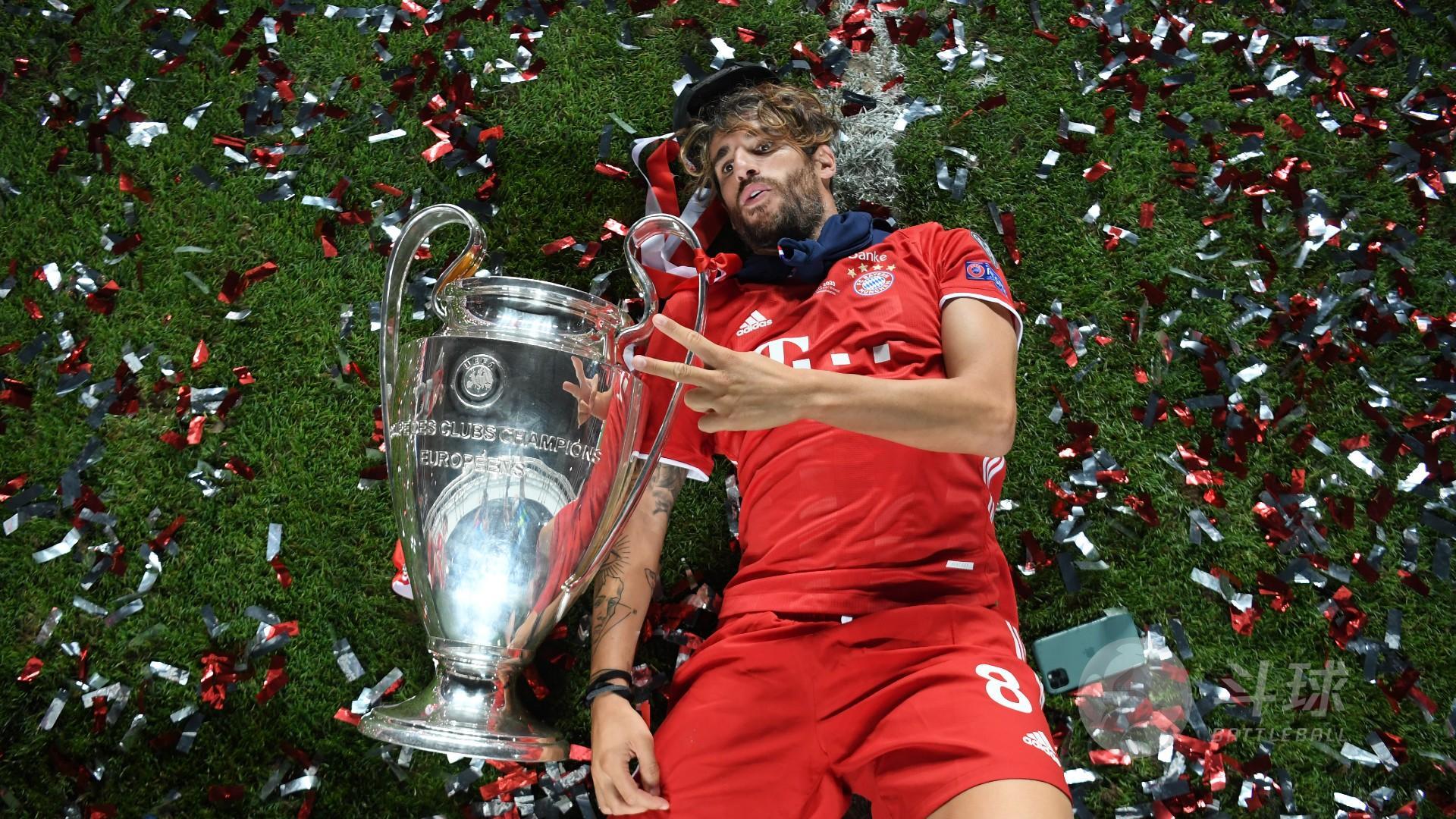 哈维·马丁内斯在赢得九个奖杯后,将在的赛季结束离开拜仁慕尼黑