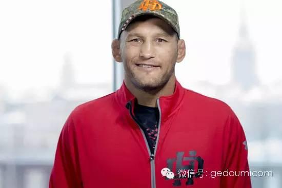 丹亨德森没比斯平或提姆肯尼迪哥都想打