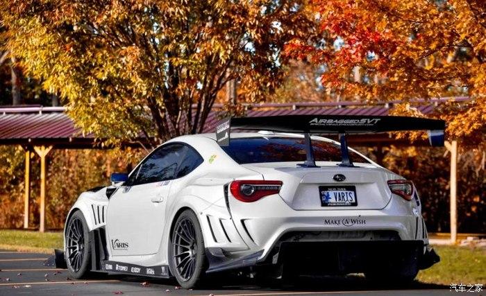 拥有6个方向盘的斯巴鲁brz把赛车开上路是种什么体验