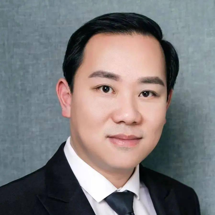 李嵩,北京市京师(武汉)律师事务所企业合规中心秘书长,tmt法律事务部