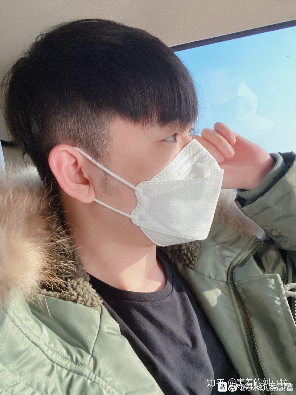 张云雷发微博防疫戴口罩 二奶奶施妙手正主露真容