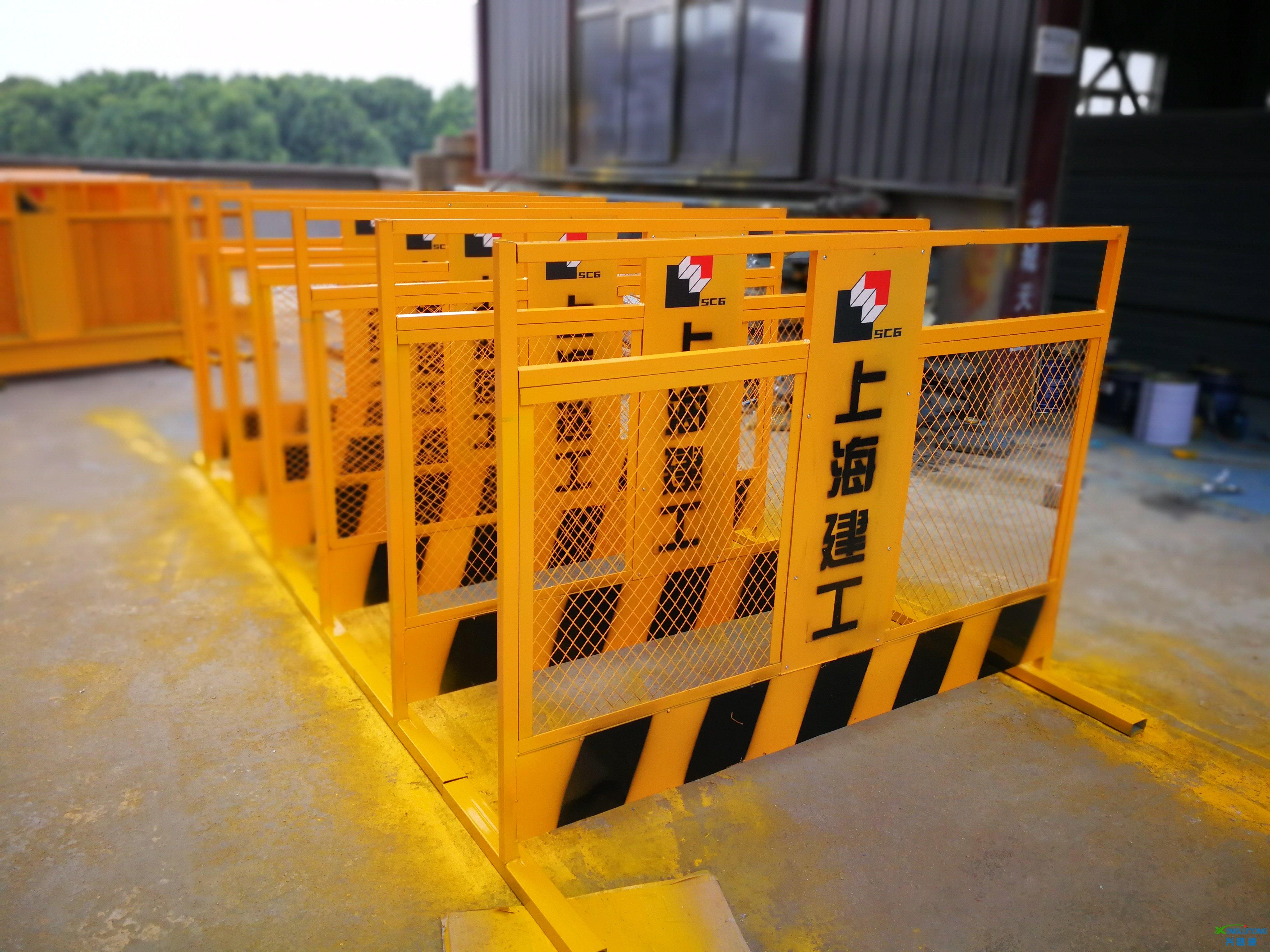 基坑防护栏杆从字面意思就可以看出是给基坑做护栏用的,主要起到的是