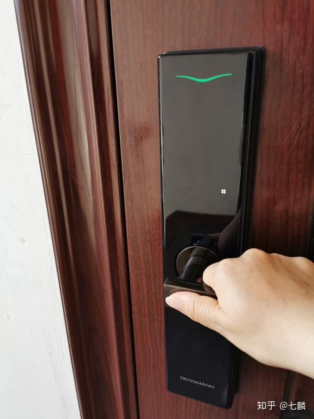 德施曼指纹锁v7颜值与安全兼顾的守家神器