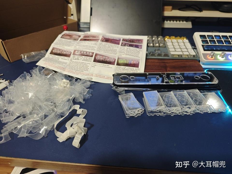 给桌面加点赛博灵魂:“核芯风暴”拟辉光管时钟DIY体验