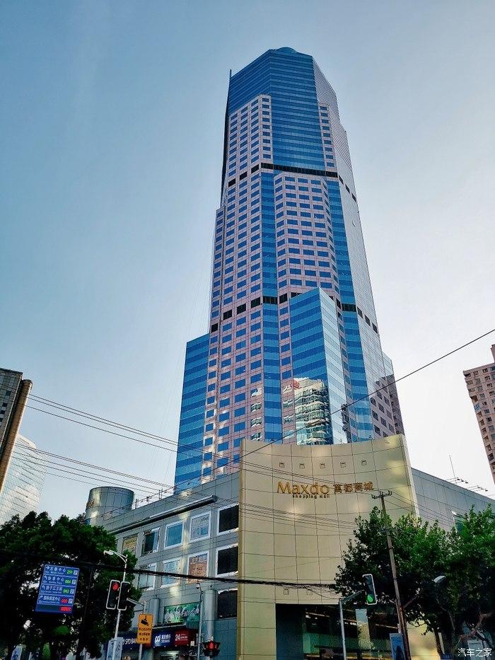 万都中心,真的是高!协泰中心和万都中心双子楼