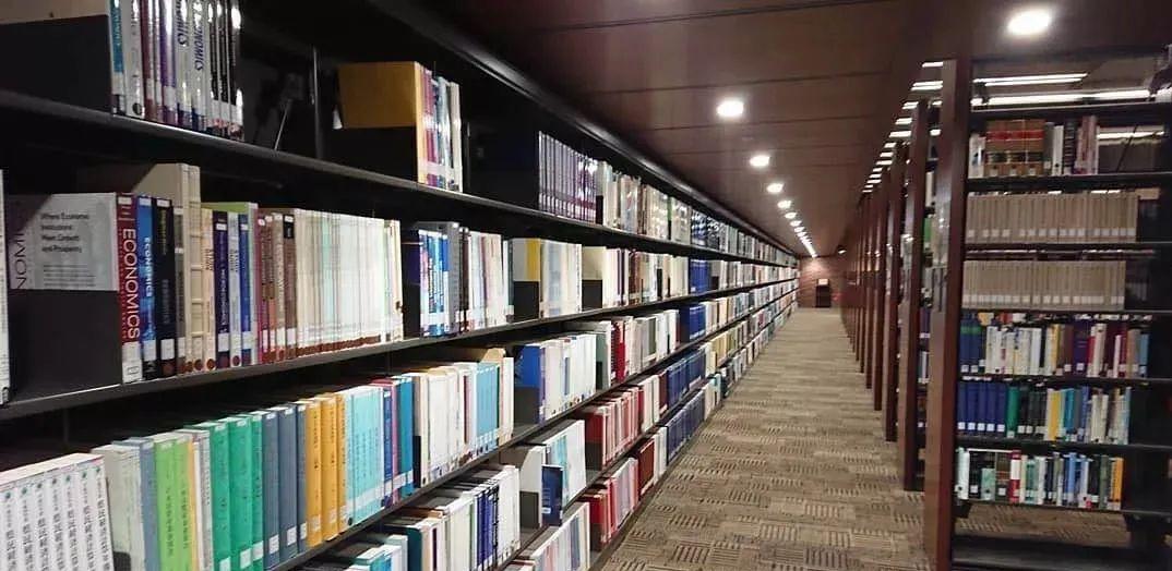 日本这些颜值爆表的图书馆让人想不爱上读书都难