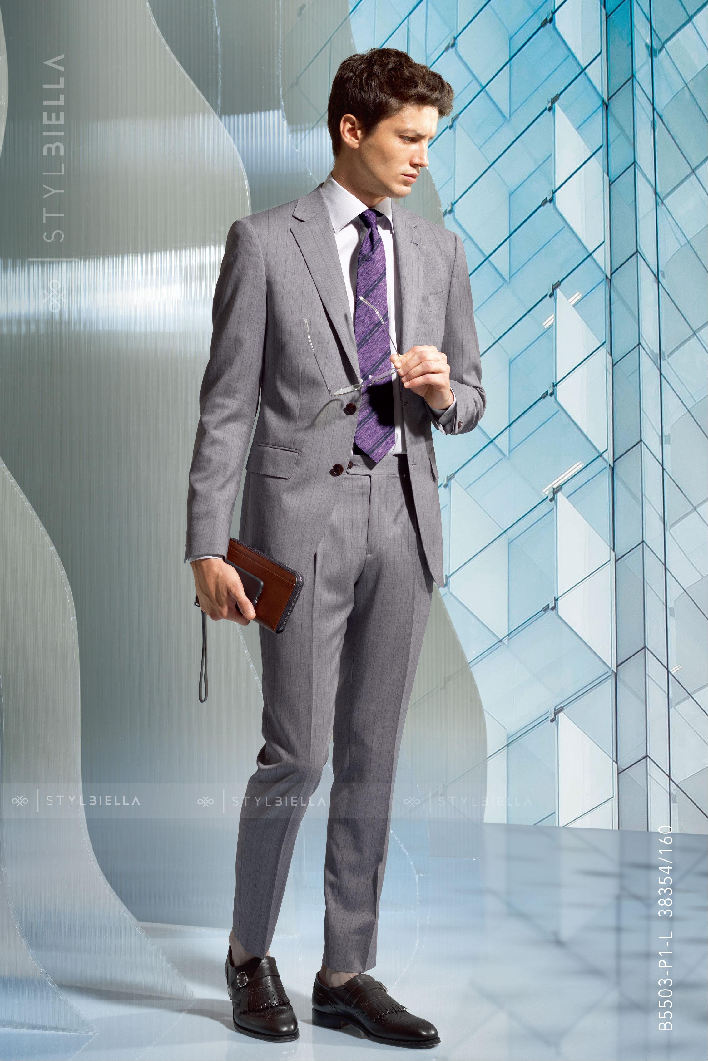 「最全且最具实穿性」的宽条纹西装