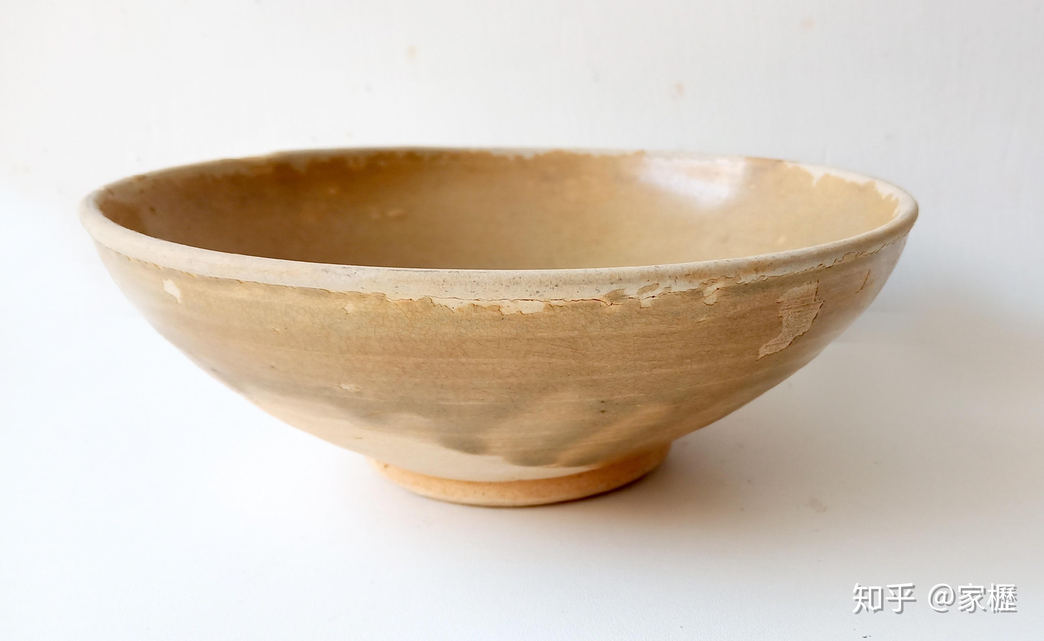 至于影青型青白釉瓷始烧于何时尚不能过早下结论,但是宋代的产品已经