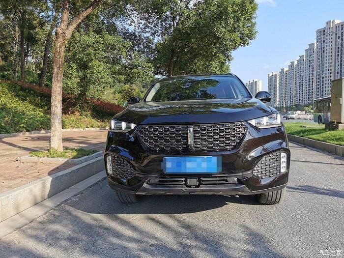 高颜值的车型是最受人热捧的,vv6这款车子的外观