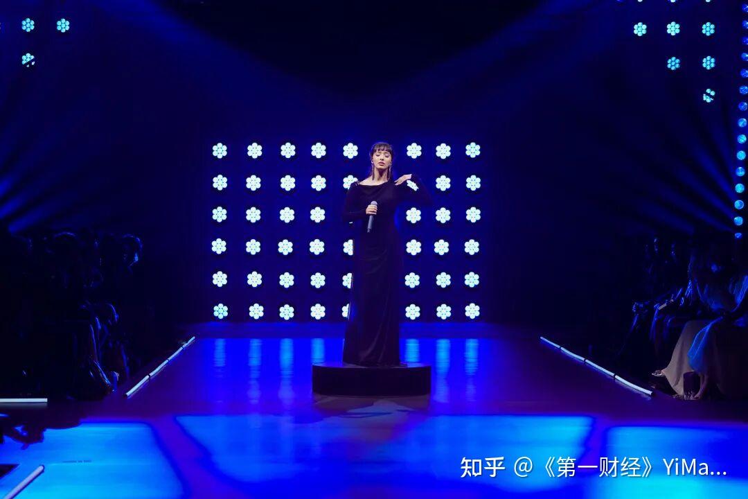 拿下“双第一”的UR,正在重新定义快时尚 - 知乎