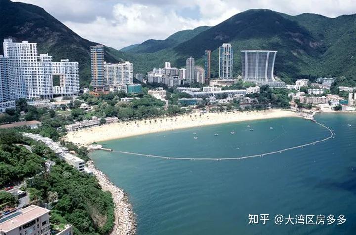 港岛南区的传统豪宅地段:浅水湾